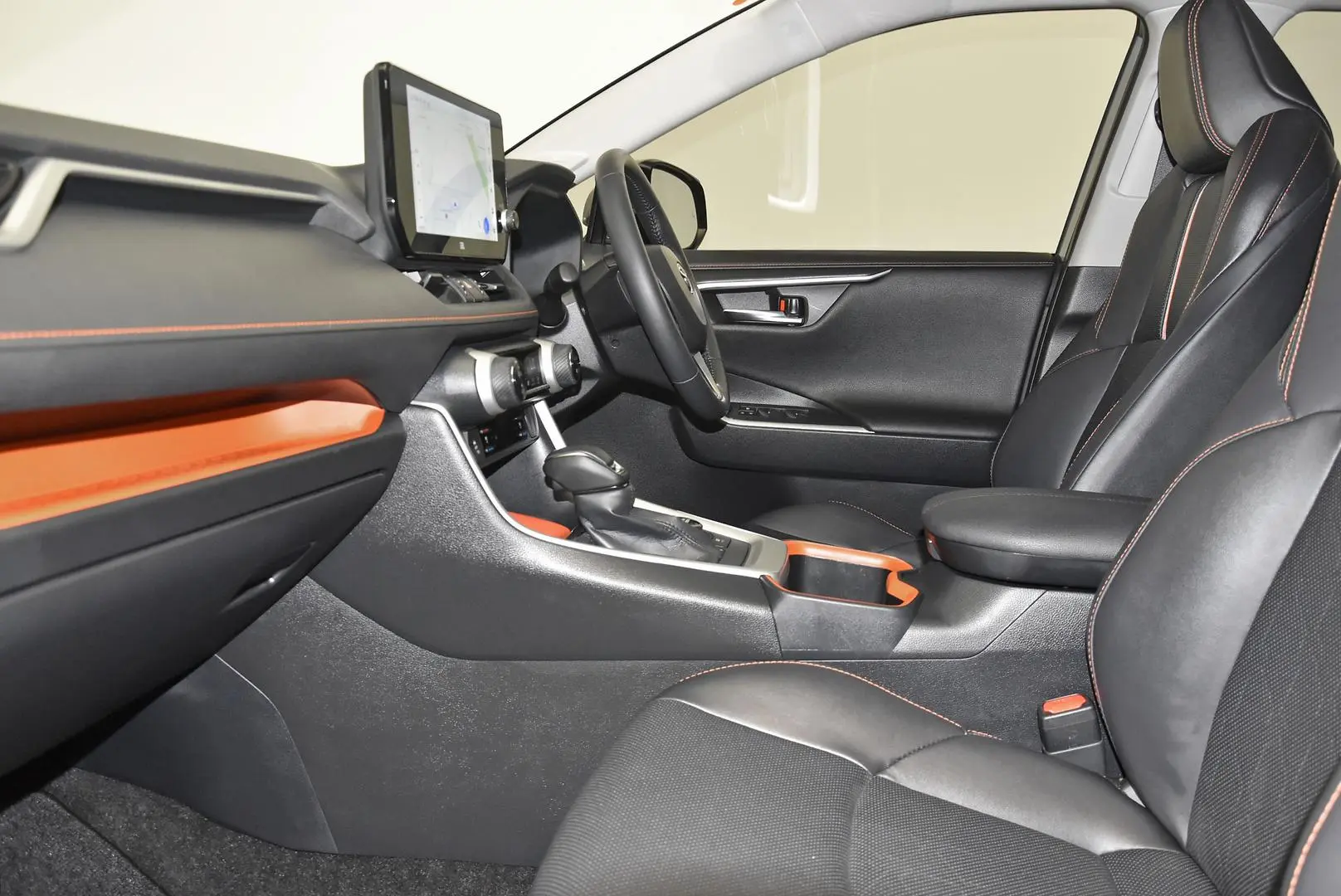 2023 Toyota RAV4 Gallery Image 18