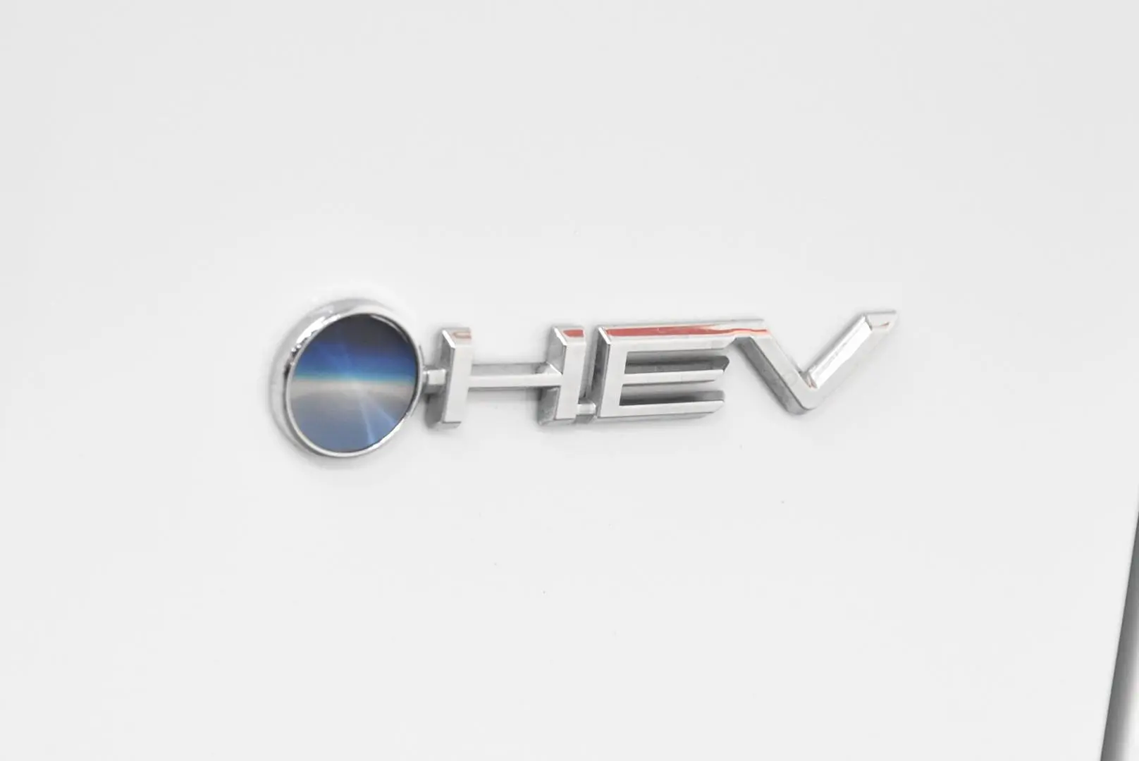 2025 Toyota RAV4 Gallery Image 8