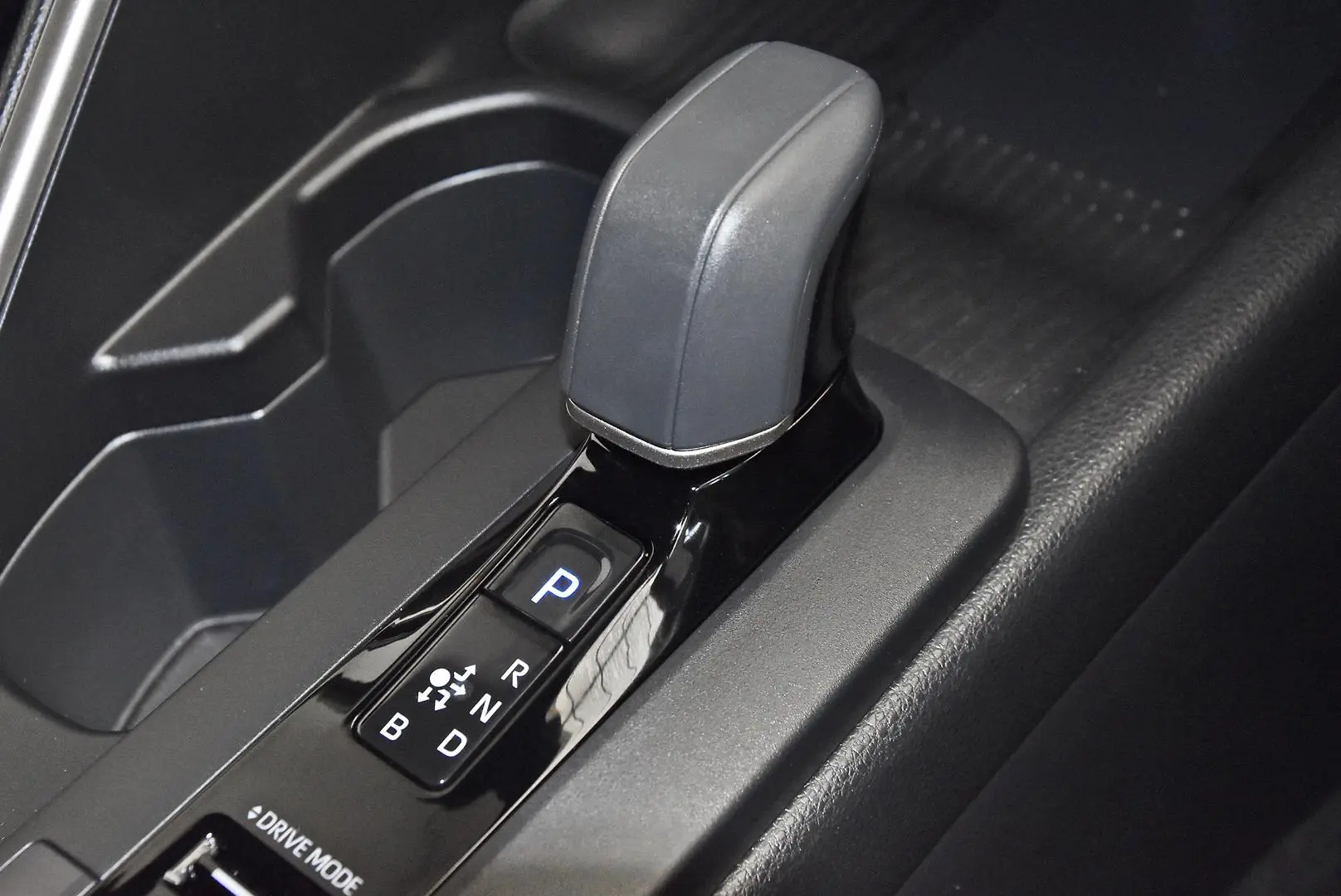 2024 Toyota C-HR Gallery Image 14