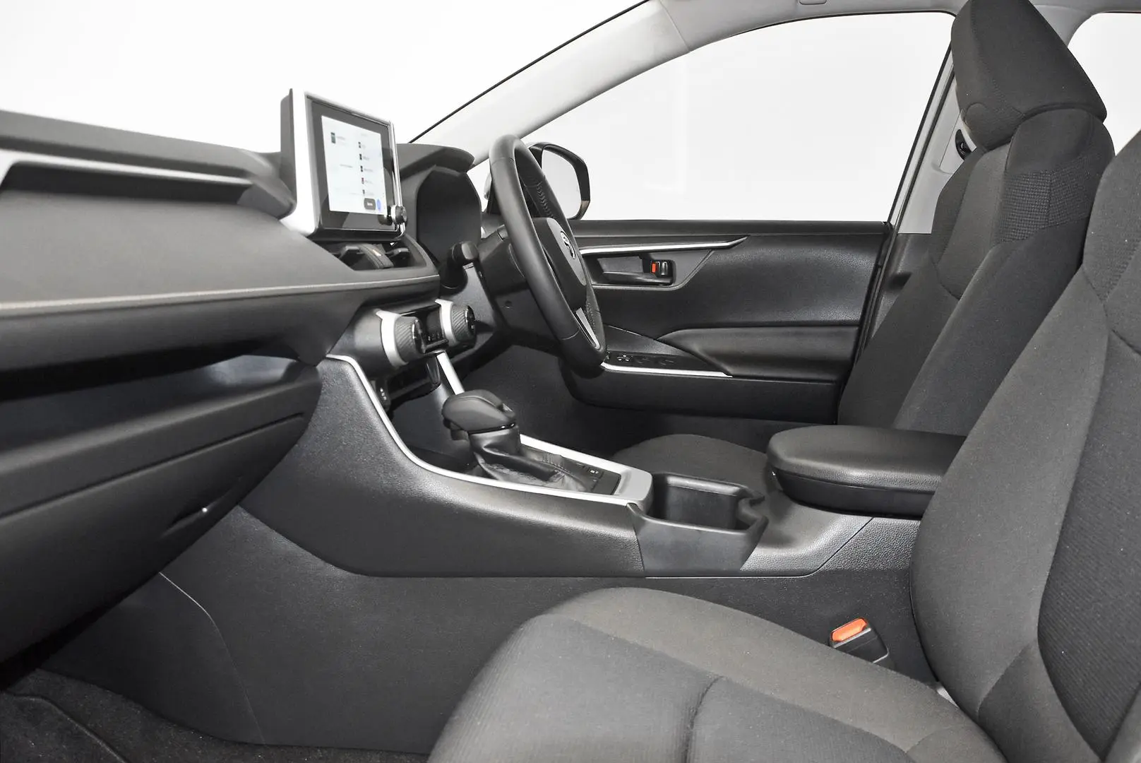 2024 Toyota RAV4 Gallery Image 18