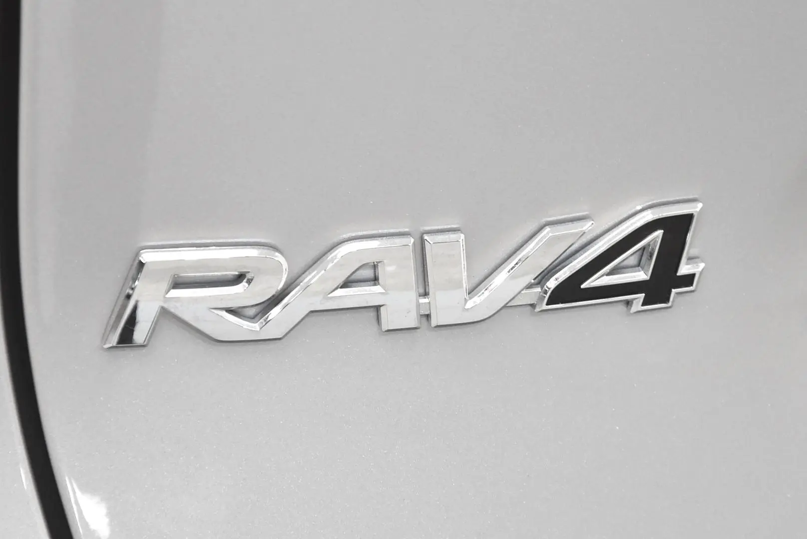 2024 Toyota RAV4 Gallery Image 7