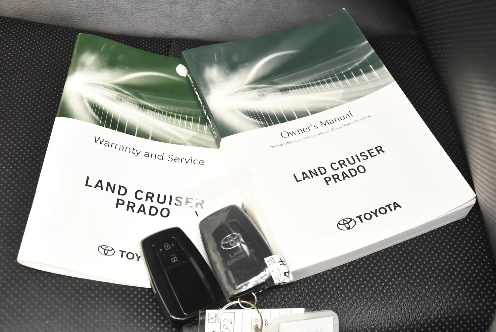 2023 Toyota Landcruiser Prado Gallery Image 18