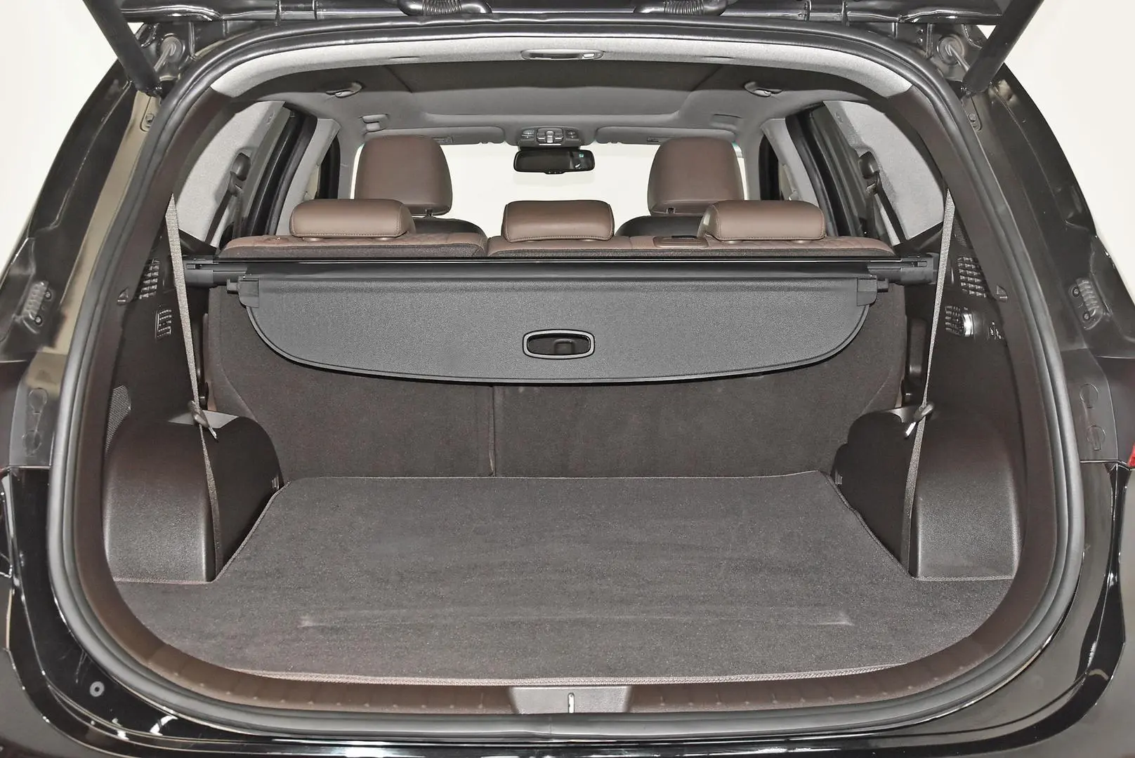 2018 Hyundai Santa Fe Gallery Image 21