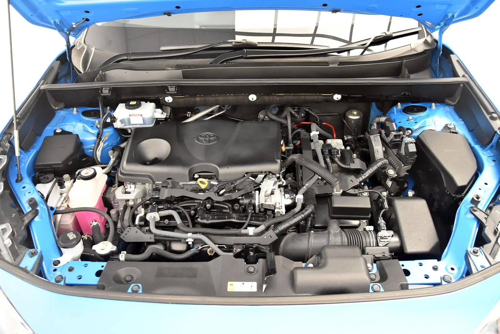 2020 Toyota RAV4 Gallery Image 24