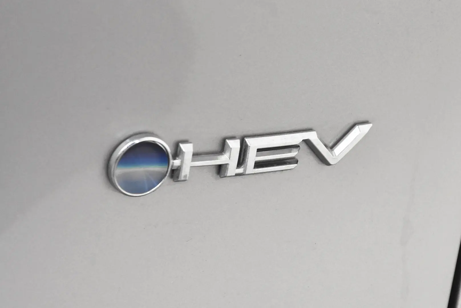 2024 Toyota RAV4 Gallery Image 8