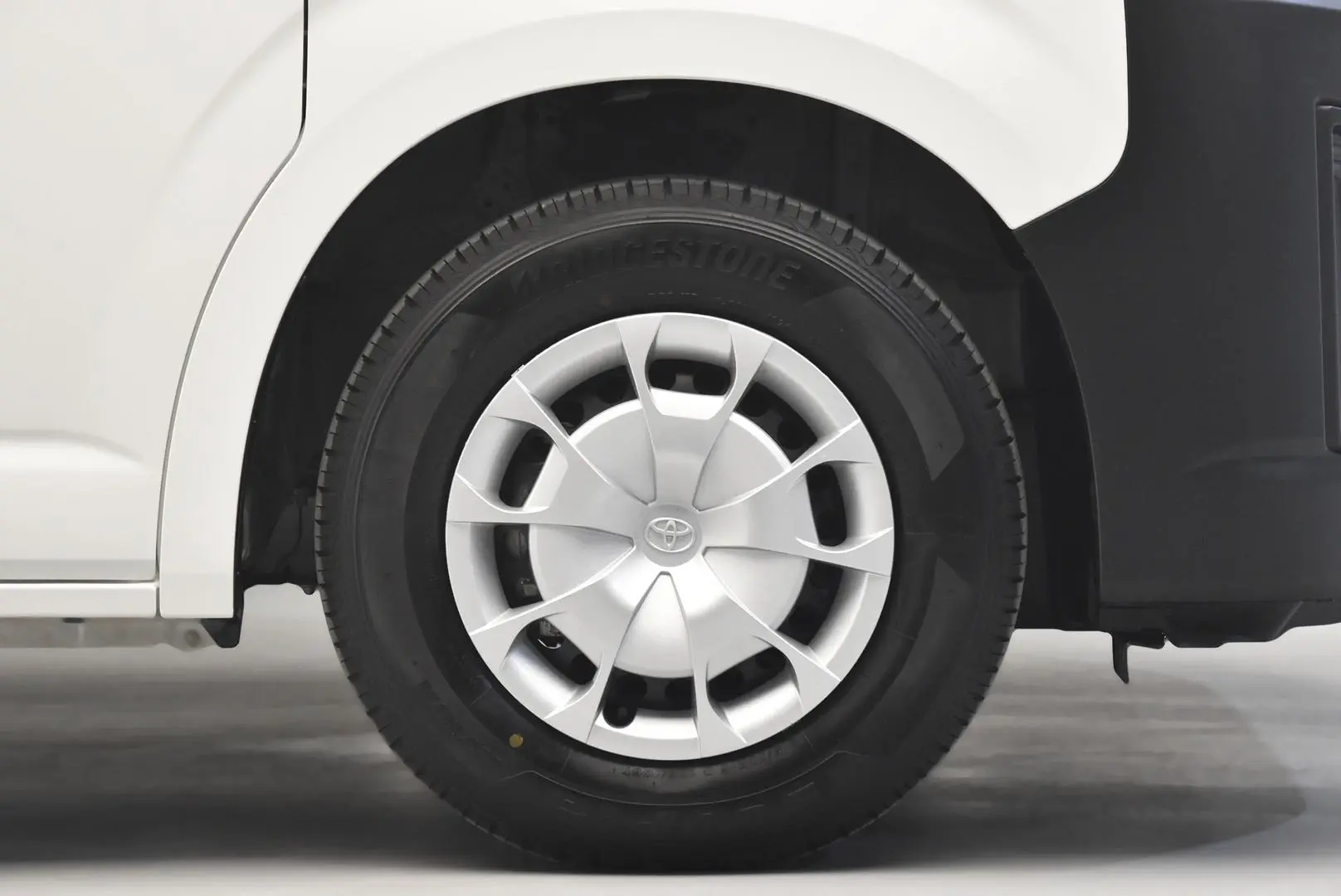 2024 Toyota Hiace Gallery Image 21