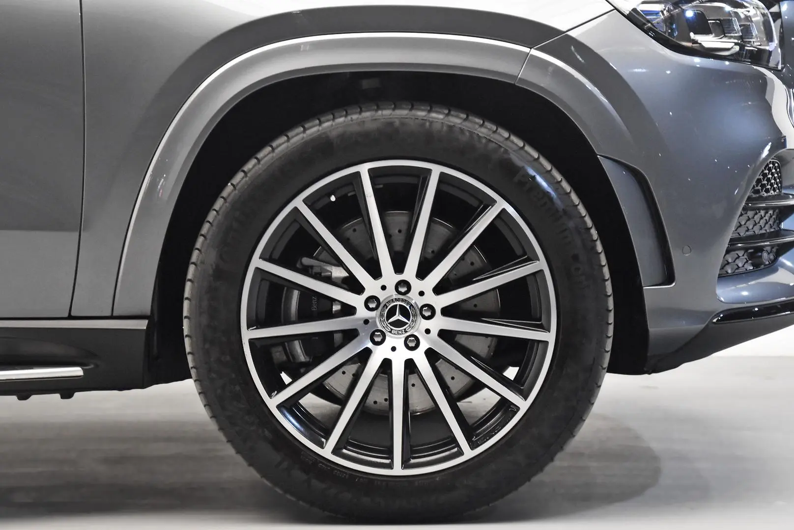 2023 Mercedes-Benz GLS-Class Gallery Image 25