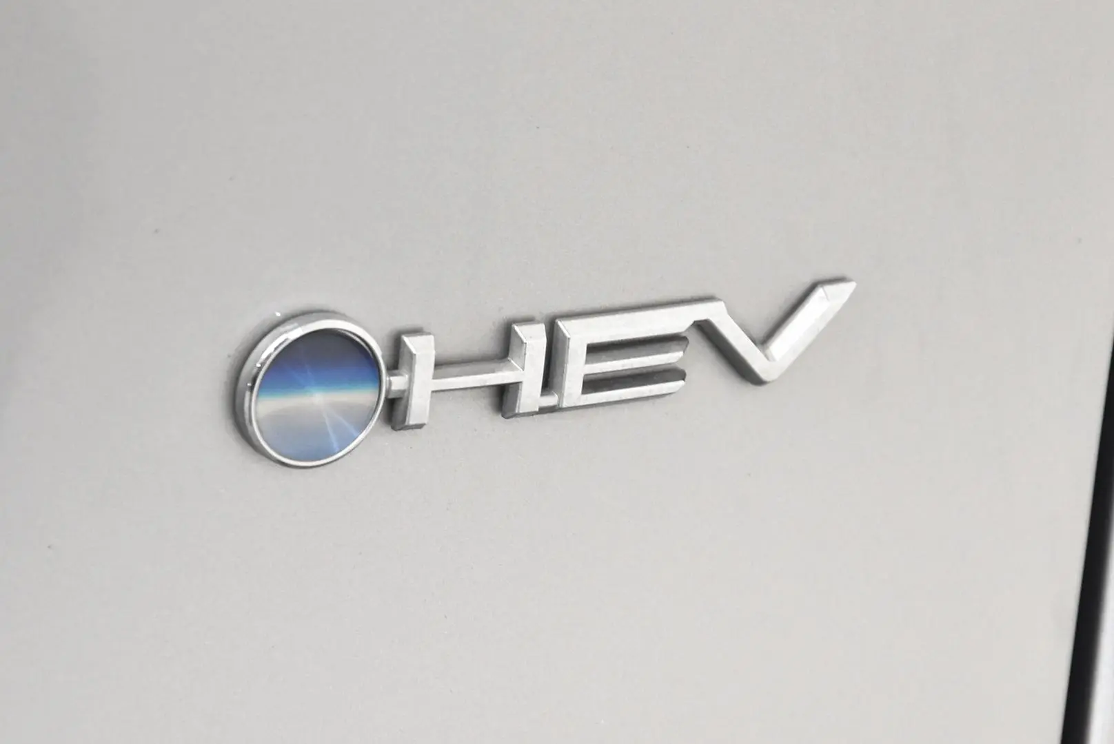 2025 Toyota RAV4 Gallery Image 8