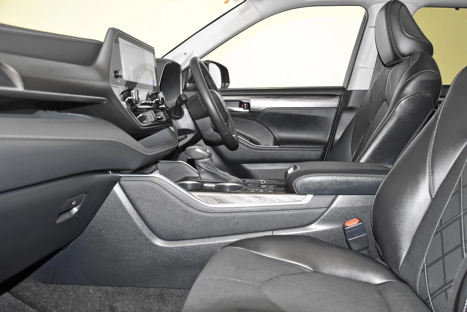 2024 Toyota Kluger Gallery Image 18
