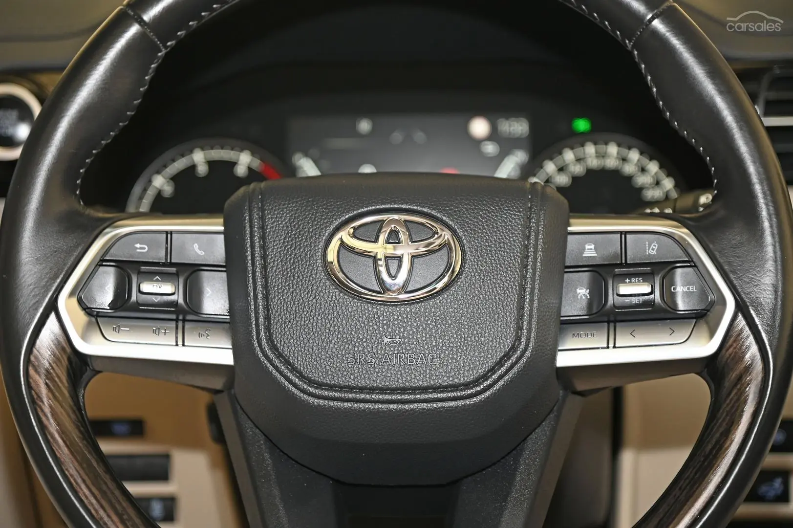 2023 Toyota Landcruiser Image 14