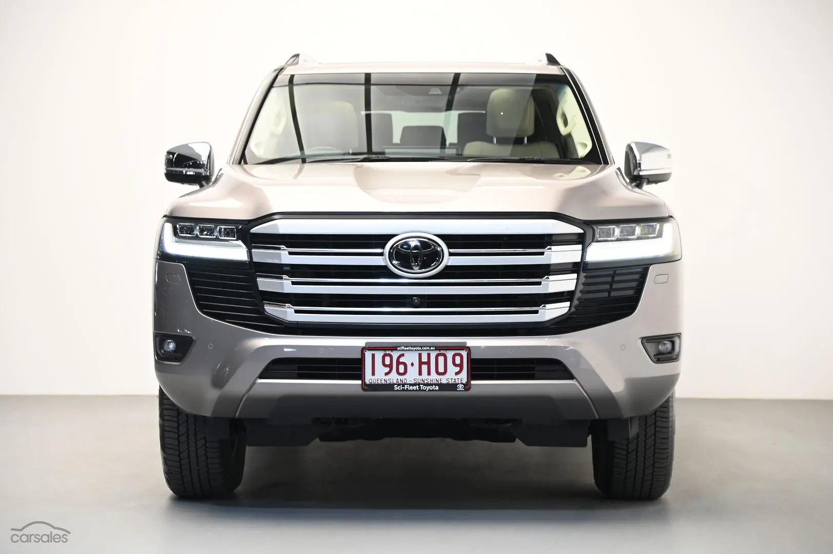 2023 Toyota Landcruiser Image 2