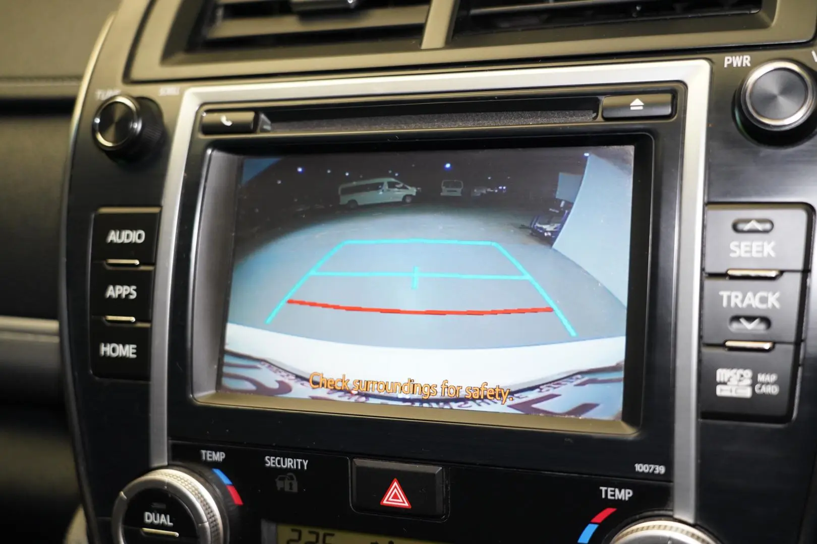 2017 Toyota Camry Gallery Image 14