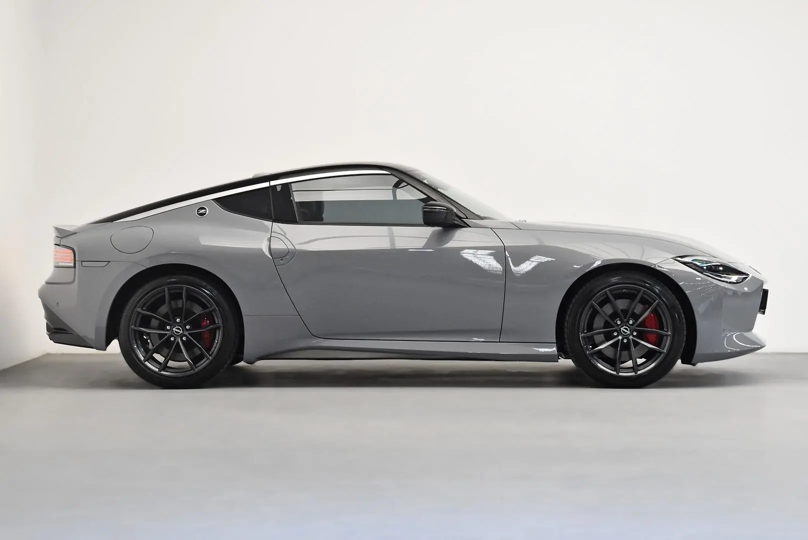 2024 Nissan Z Gallery Image 3