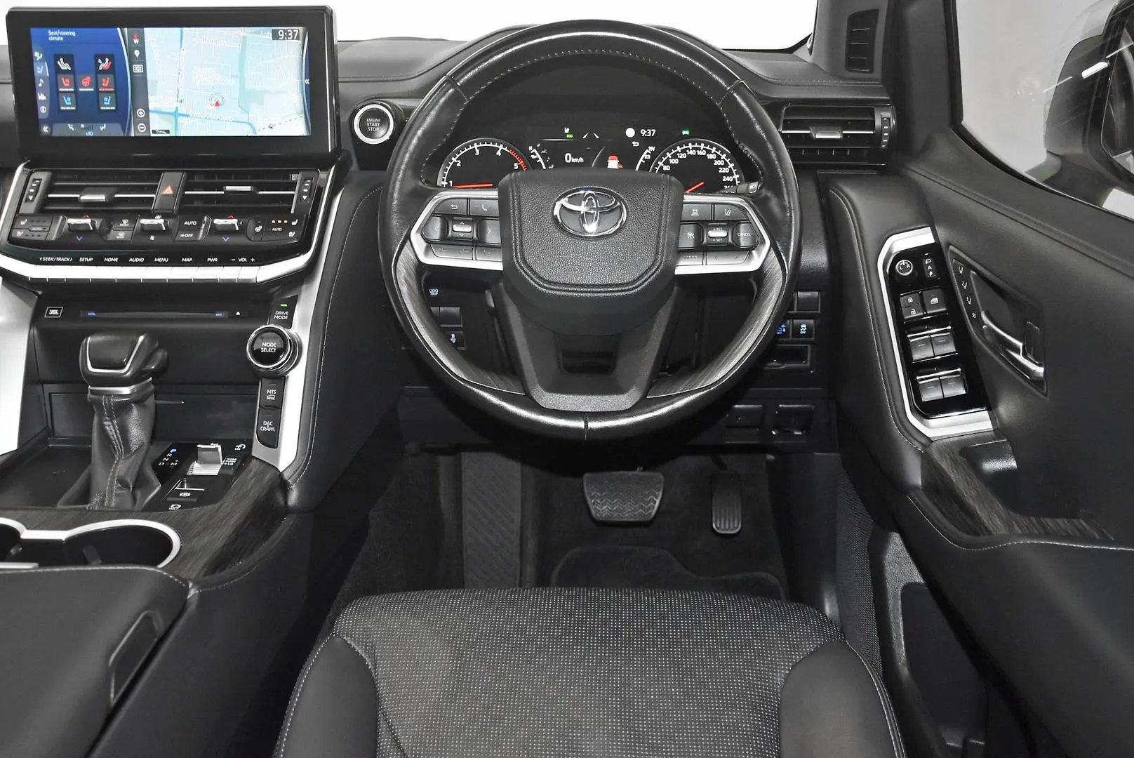 2024 Toyota Landcruiser Gallery Image 14