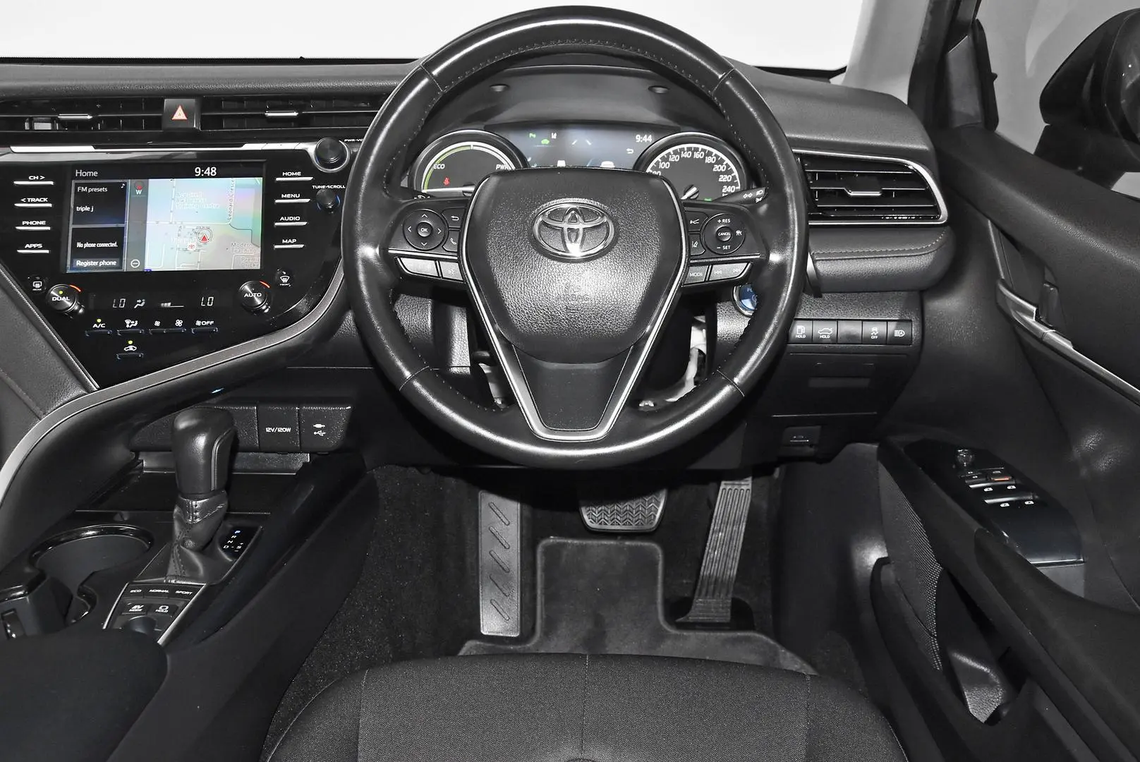 2020 Toyota Camry Gallery Image 14