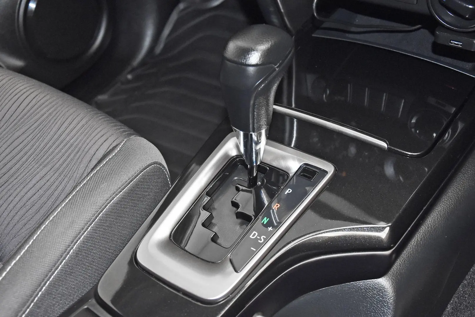 2023 Toyota Fortuner Gallery Image 12