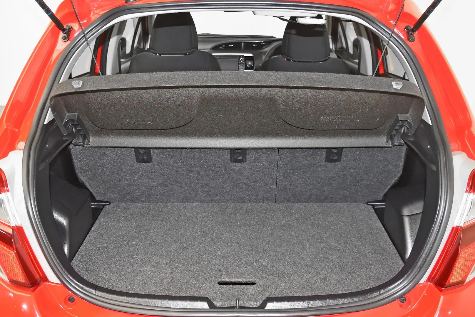 2016 Toyota Yaris Gallery Image 20