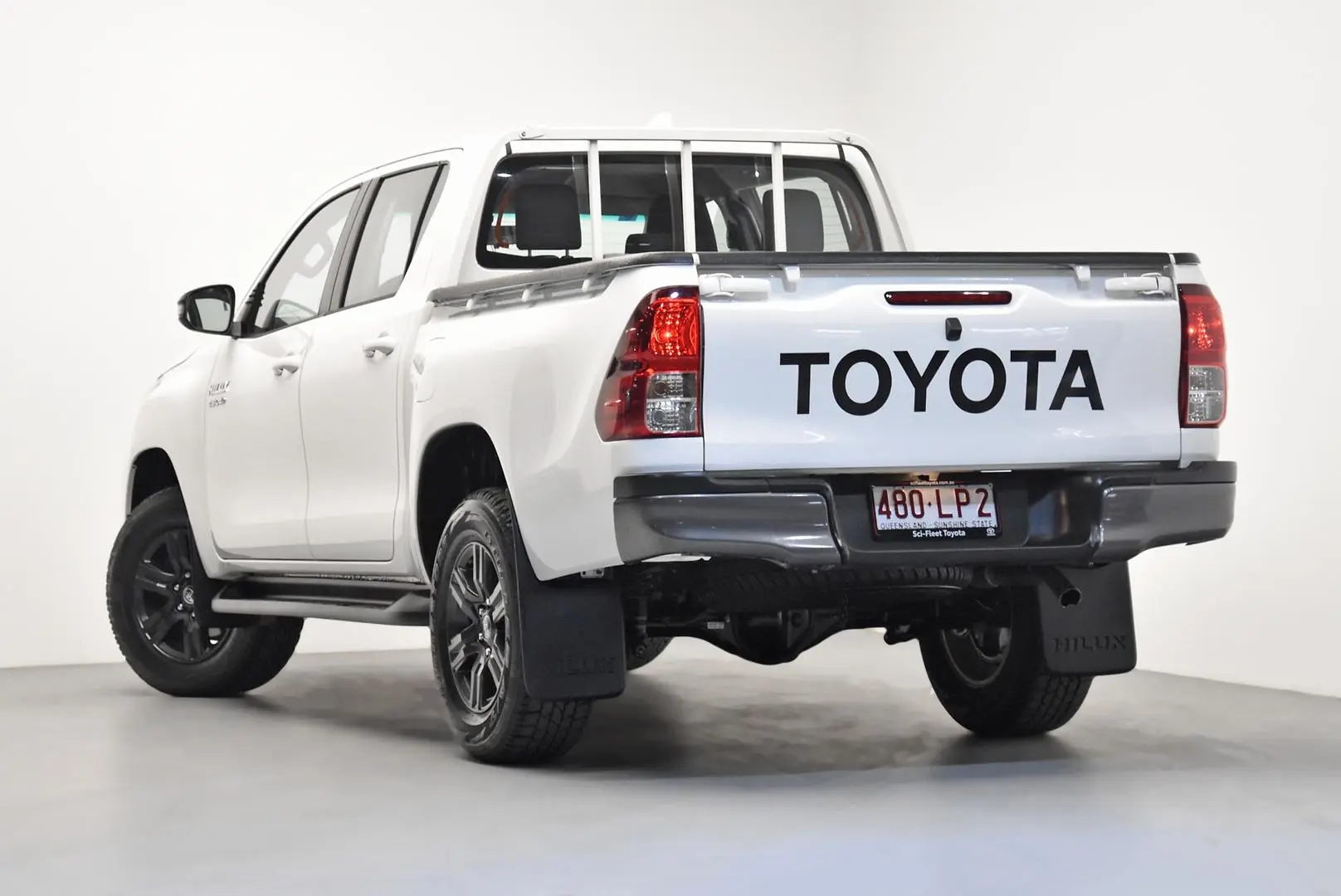 2023 Toyota Hilux Gallery Image 5