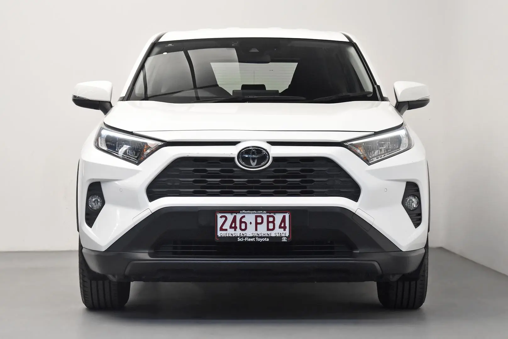 2019 Toyota RAV4 Gallery Image 2