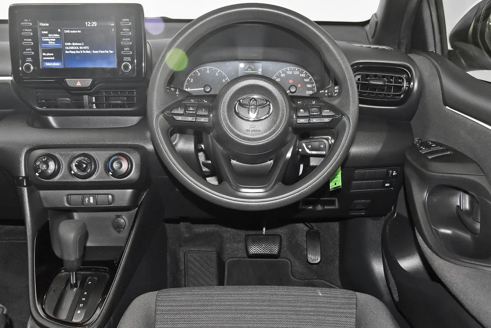 2022 Toyota Yaris Gallery Image 14