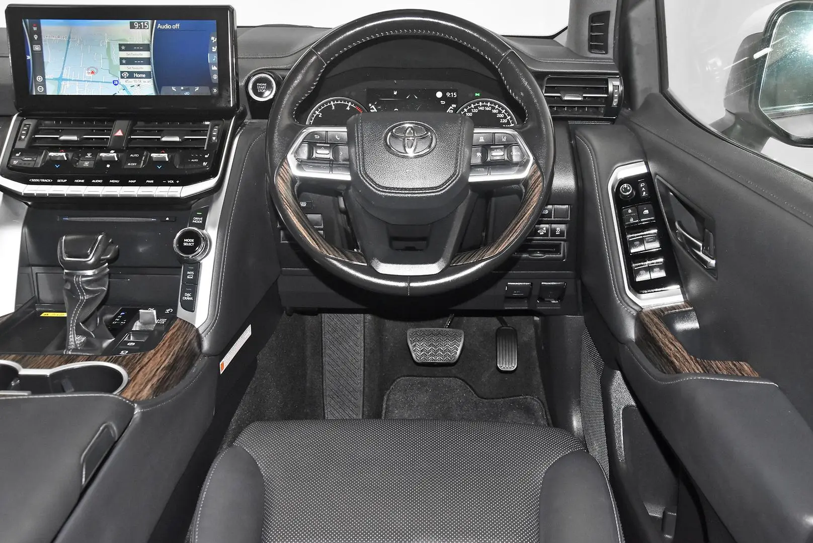 2022 Toyota Landcruiser Gallery Image 13