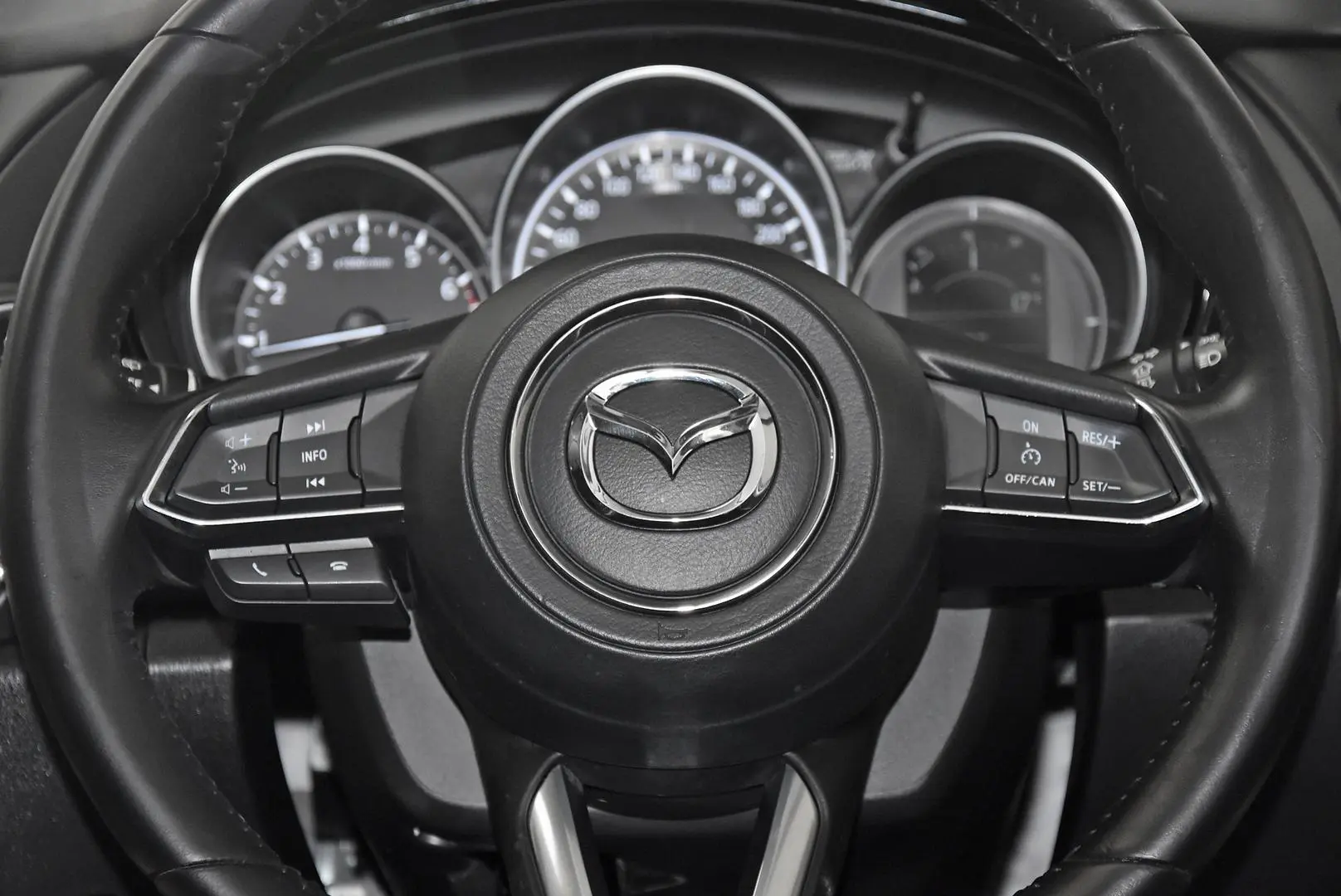 2017 Mazda CX-9 Gallery Image 11