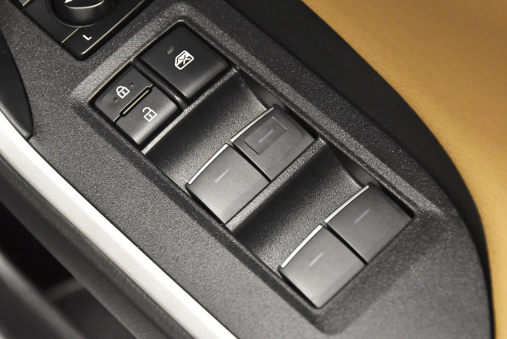 2024 Toyota RAV4 Gallery Image 10