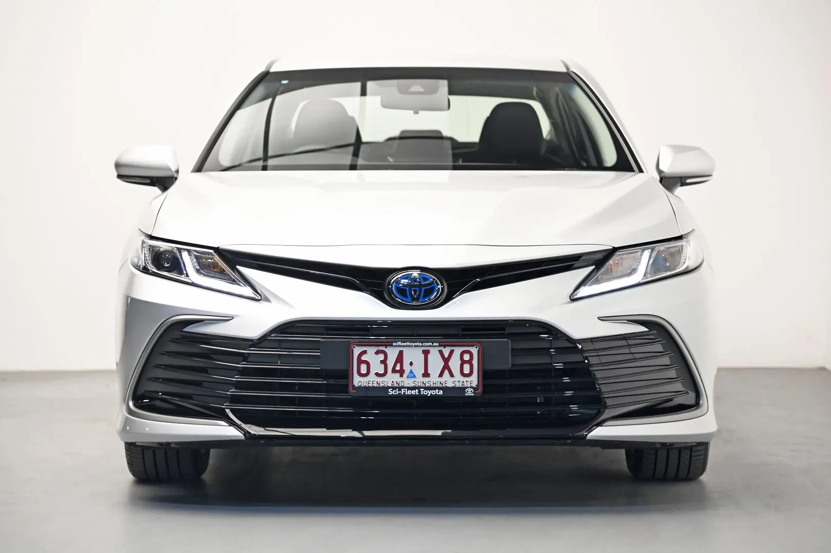 2024 Toyota Camry Gallery Image 2