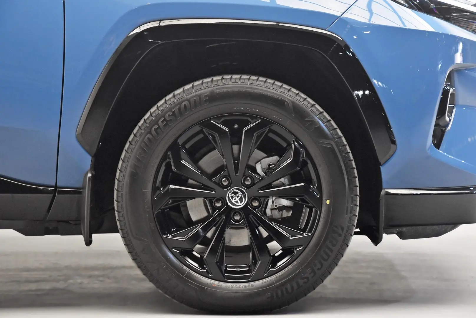 2022 Toyota RAV4 Gallery Image 24