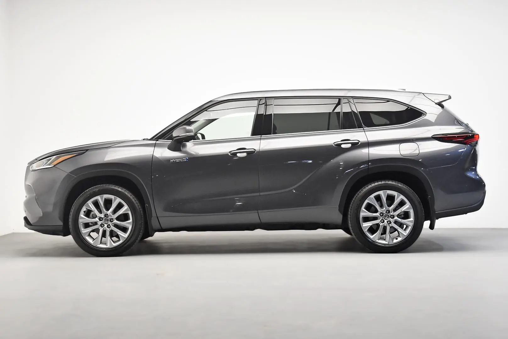 2024 Toyota Kluger Gallery Image 4