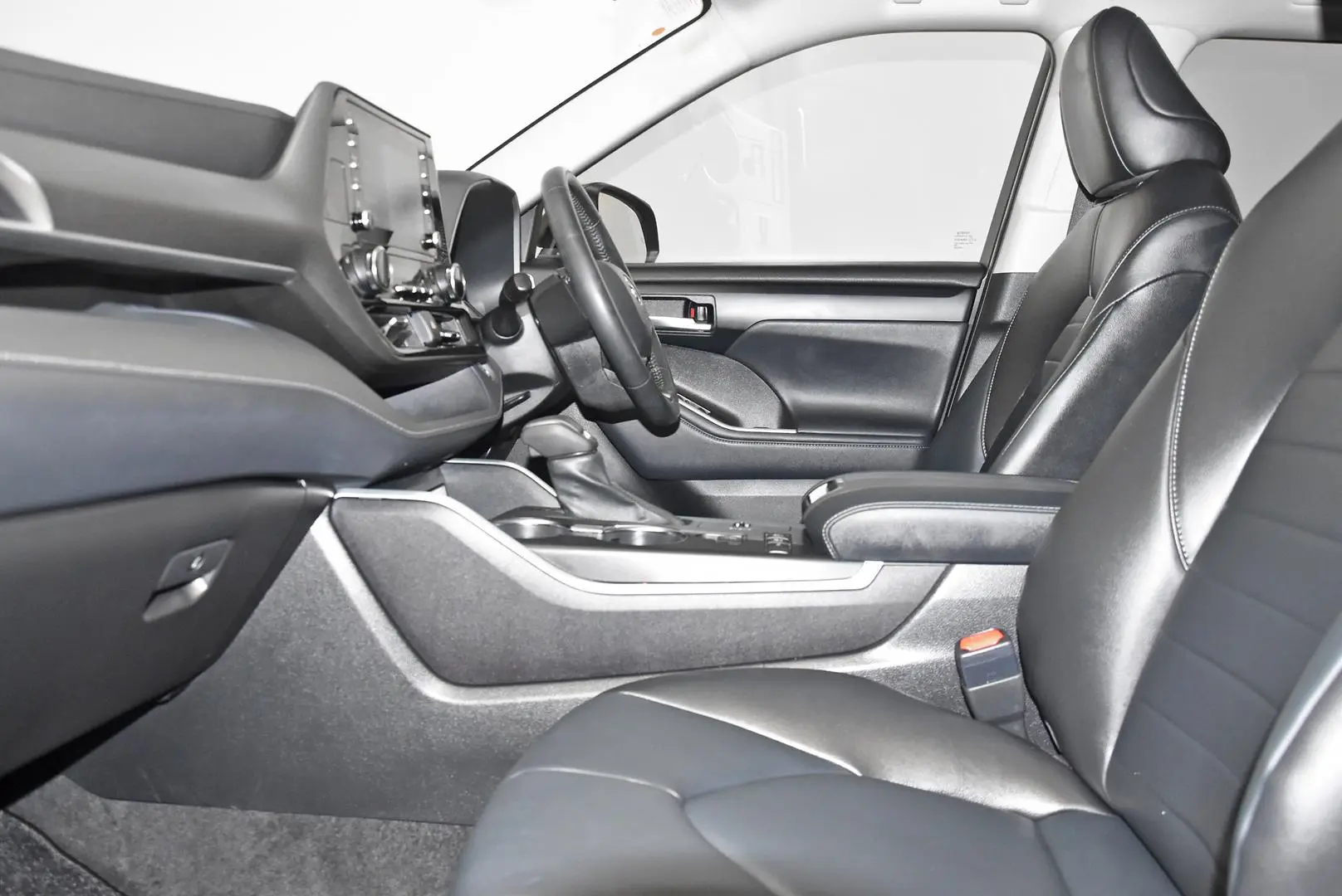 2021 Toyota Kluger Gallery Image 18