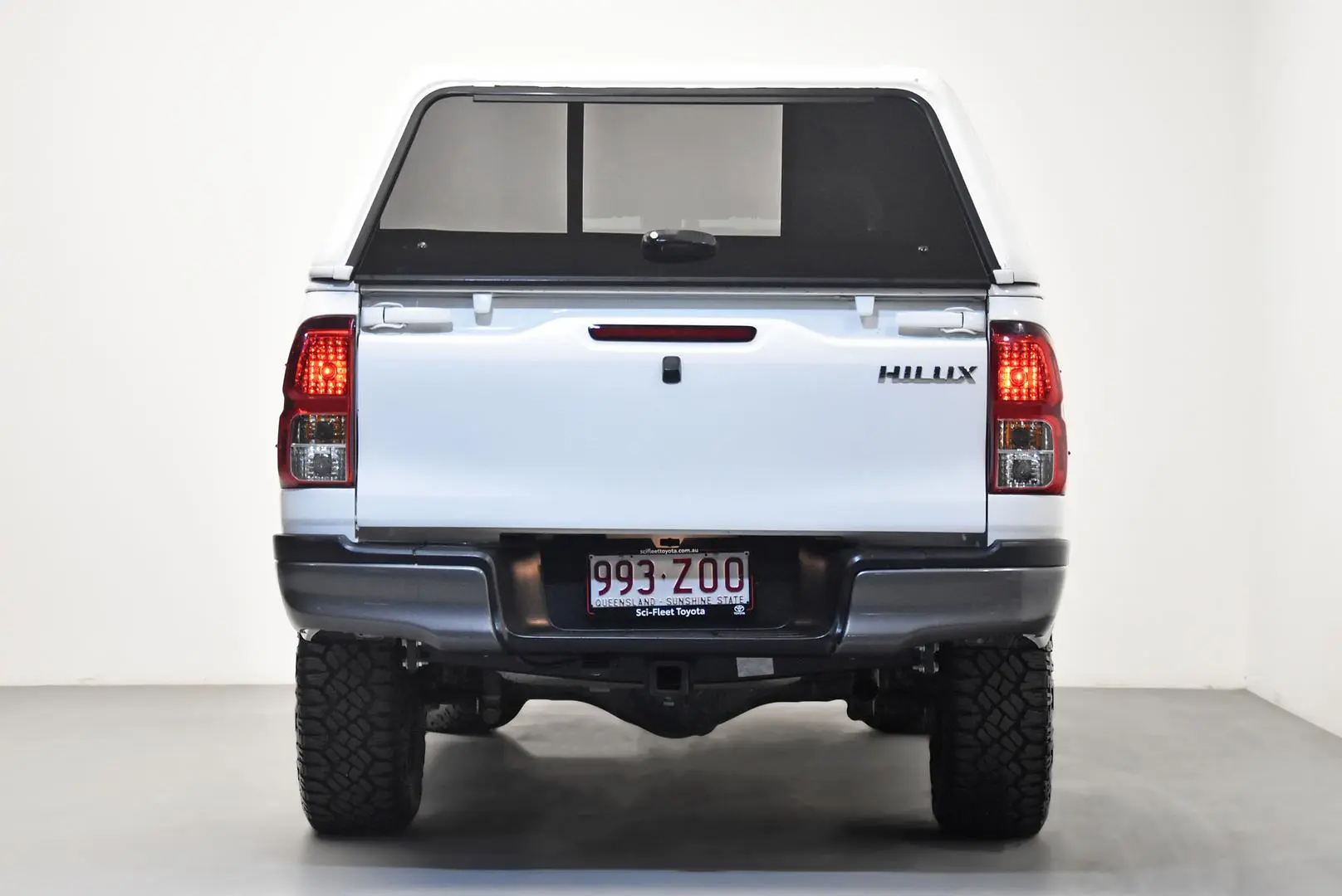 2020 Toyota Hilux Gallery Image 6