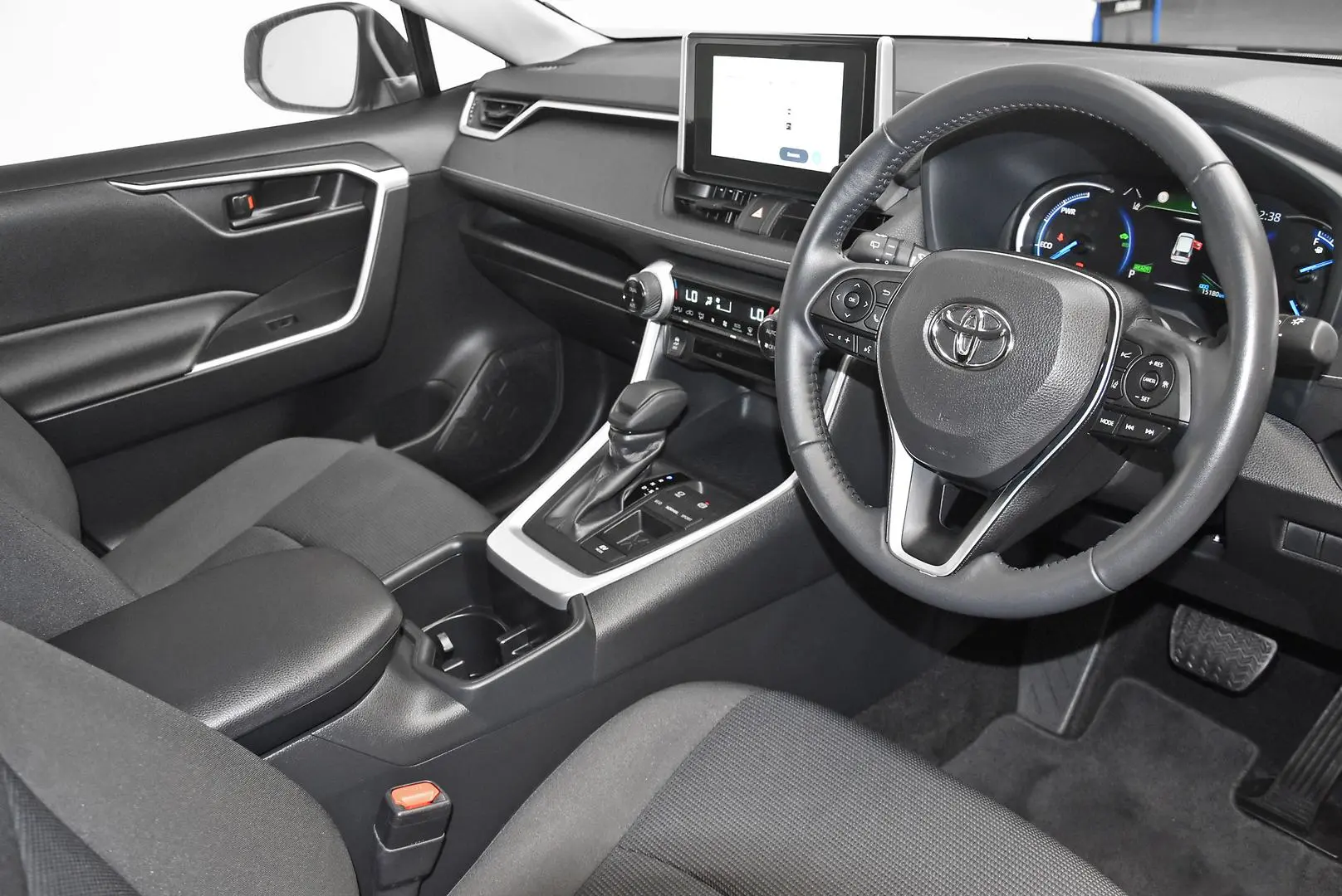 2024 Toyota RAV4 Gallery Image 9