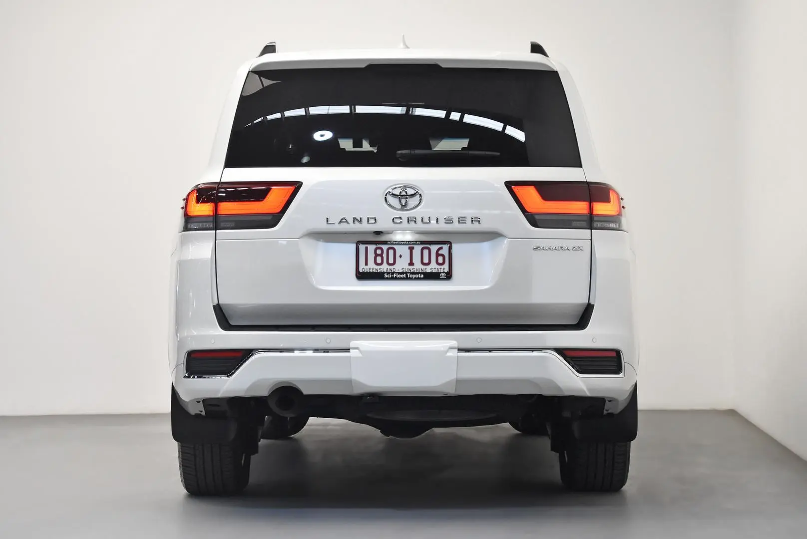 2023 Toyota Landcruiser Gallery Image 6