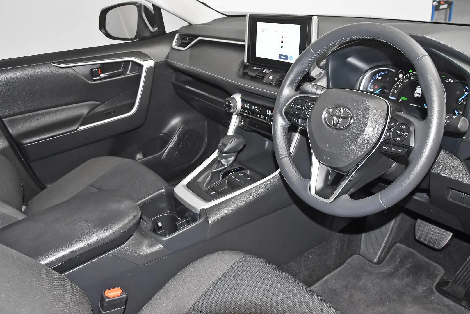 2024 Toyota RAV4 Gallery Image 9
