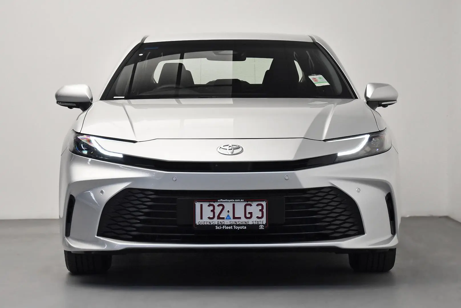 2024 Toyota Camry Gallery Image 2