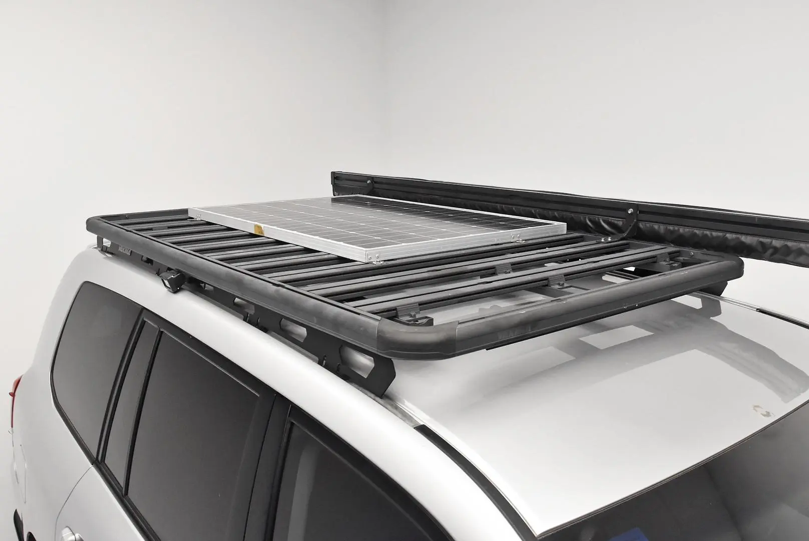 2018 Toyota Landcruiser Gallery Image 19