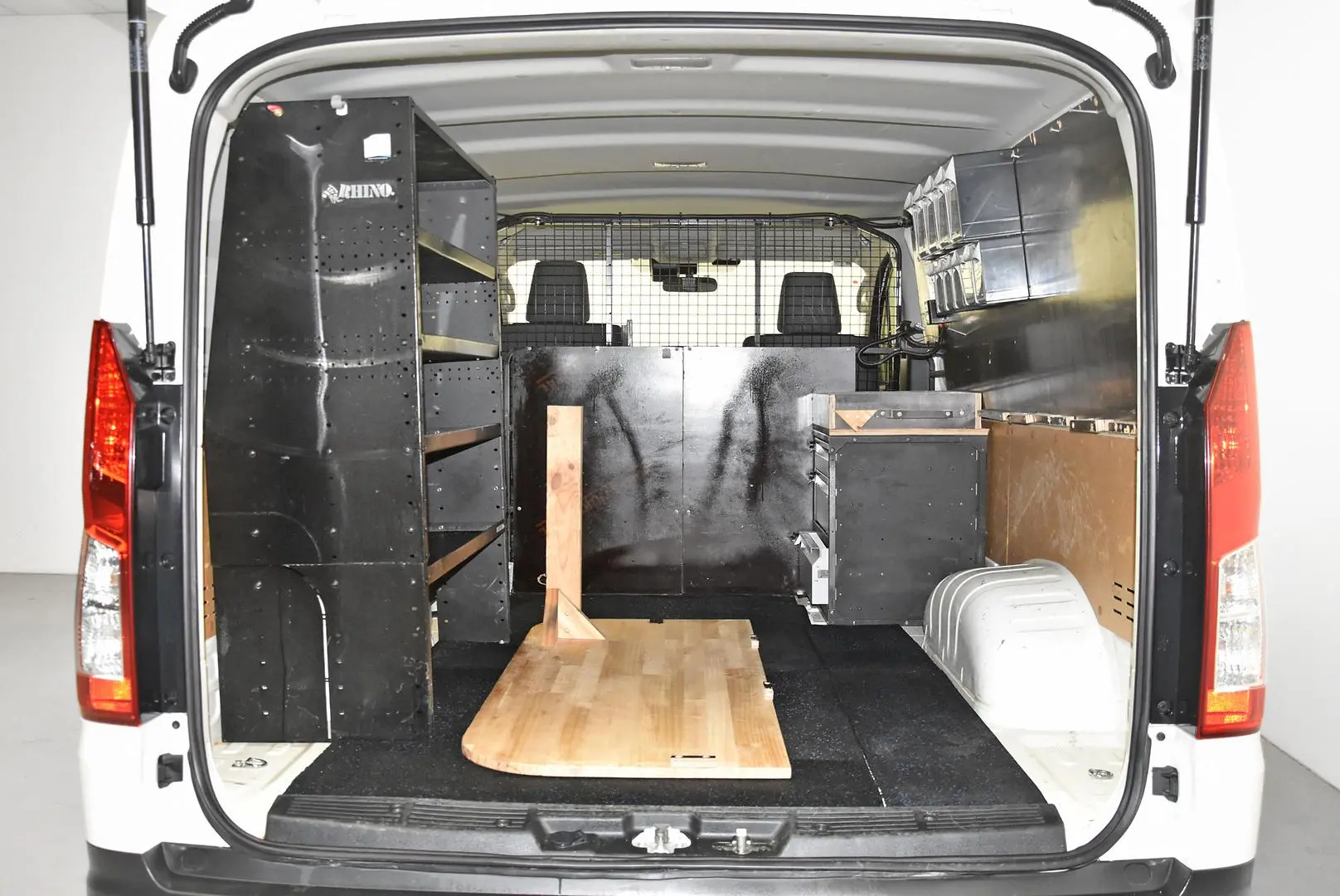 2023 Toyota Hiace Gallery Image 20