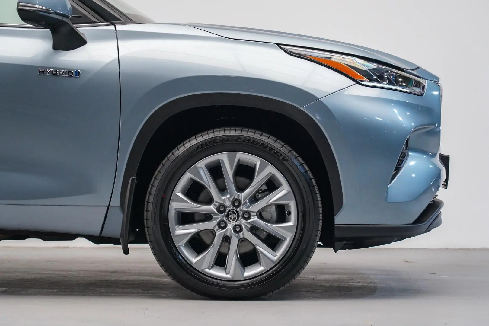 2023 Toyota Kluger Gallery Image 5
