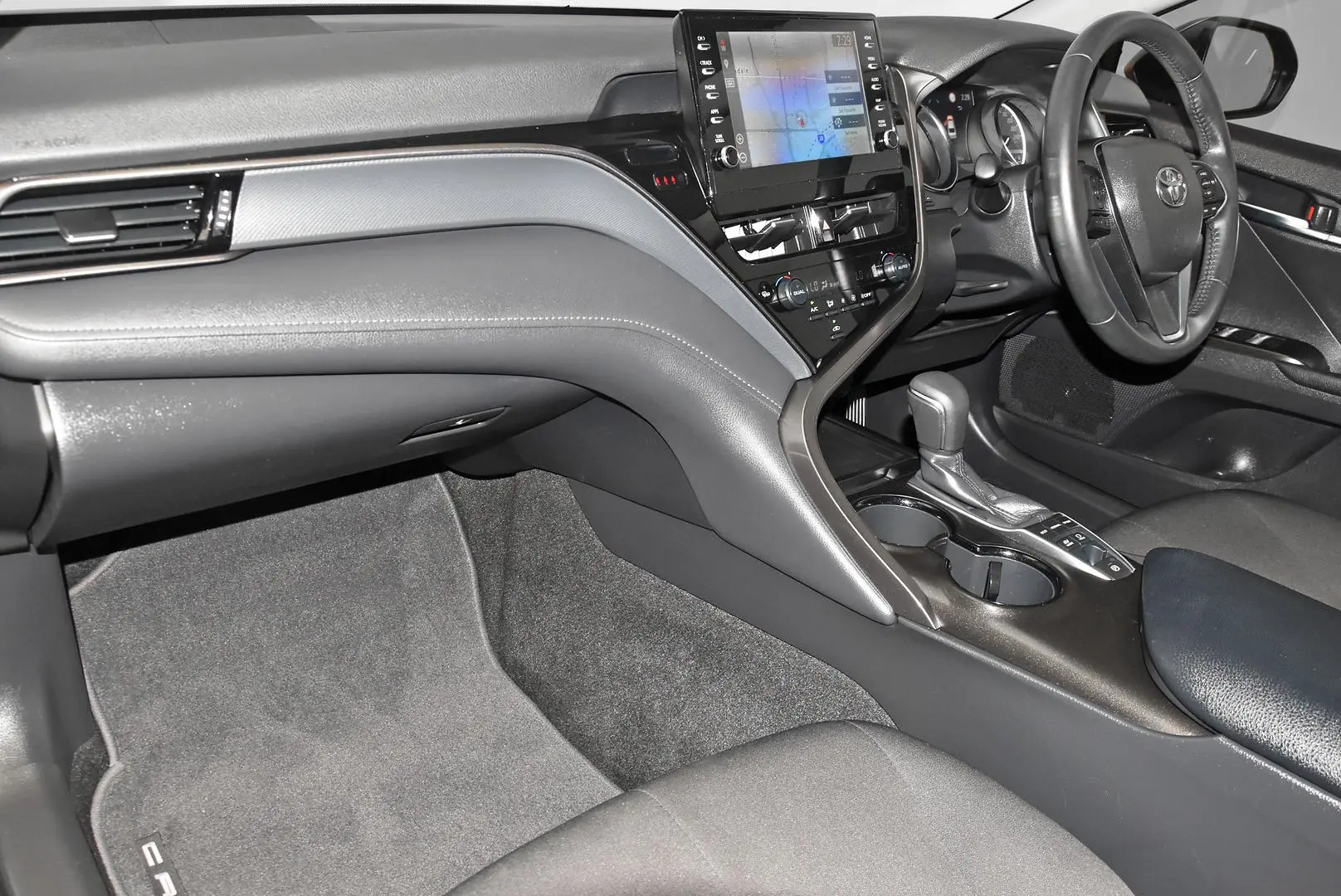 2024 Toyota Camry Gallery Image 16