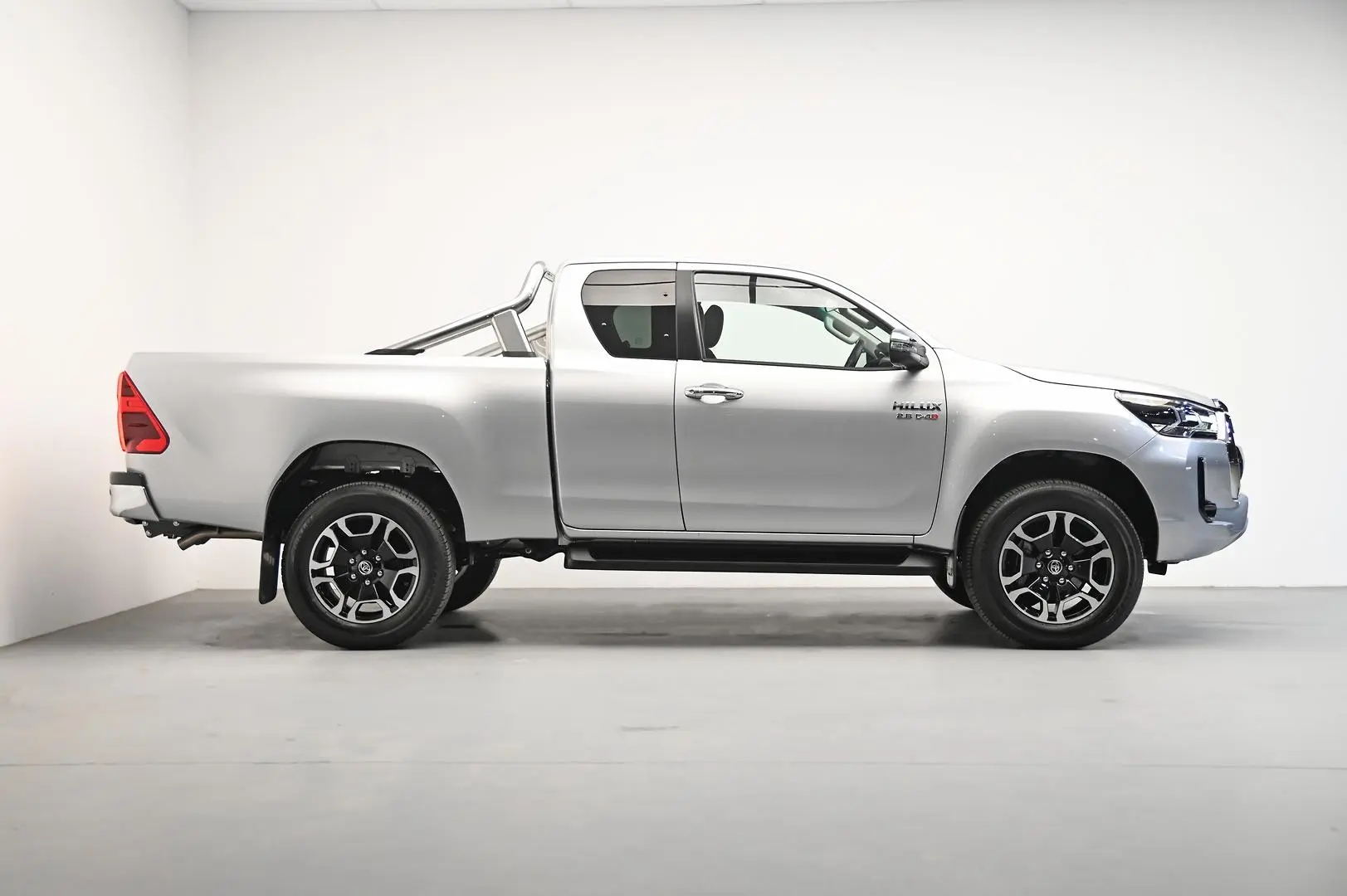 2023 Toyota Hilux Gallery Image 3