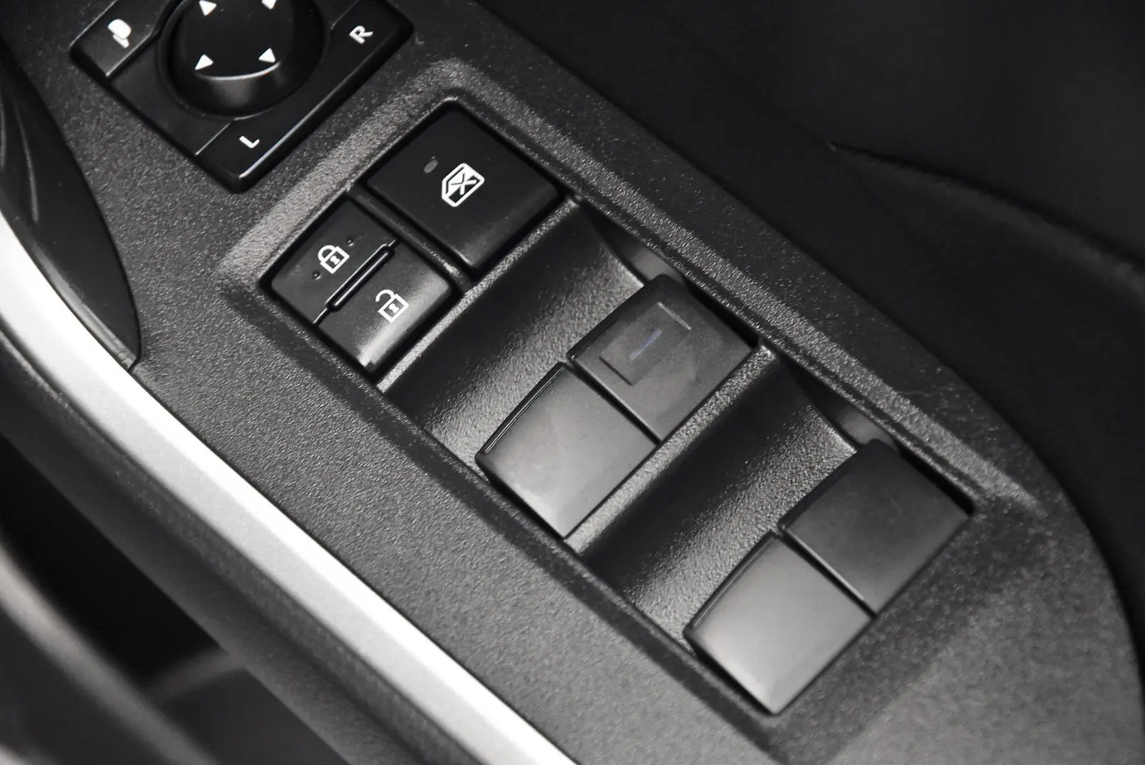 2024 Toyota RAV4 Gallery Image 10