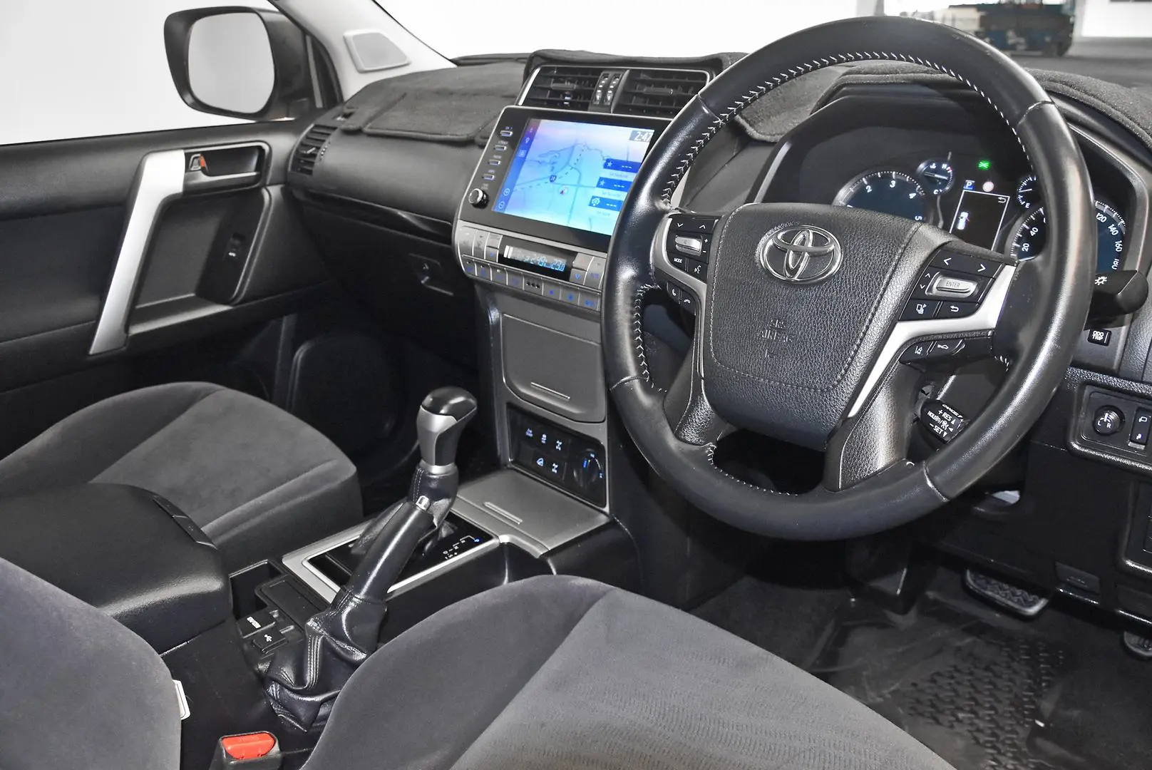 2020 Toyota Landcruiser Prado Gallery Image 7