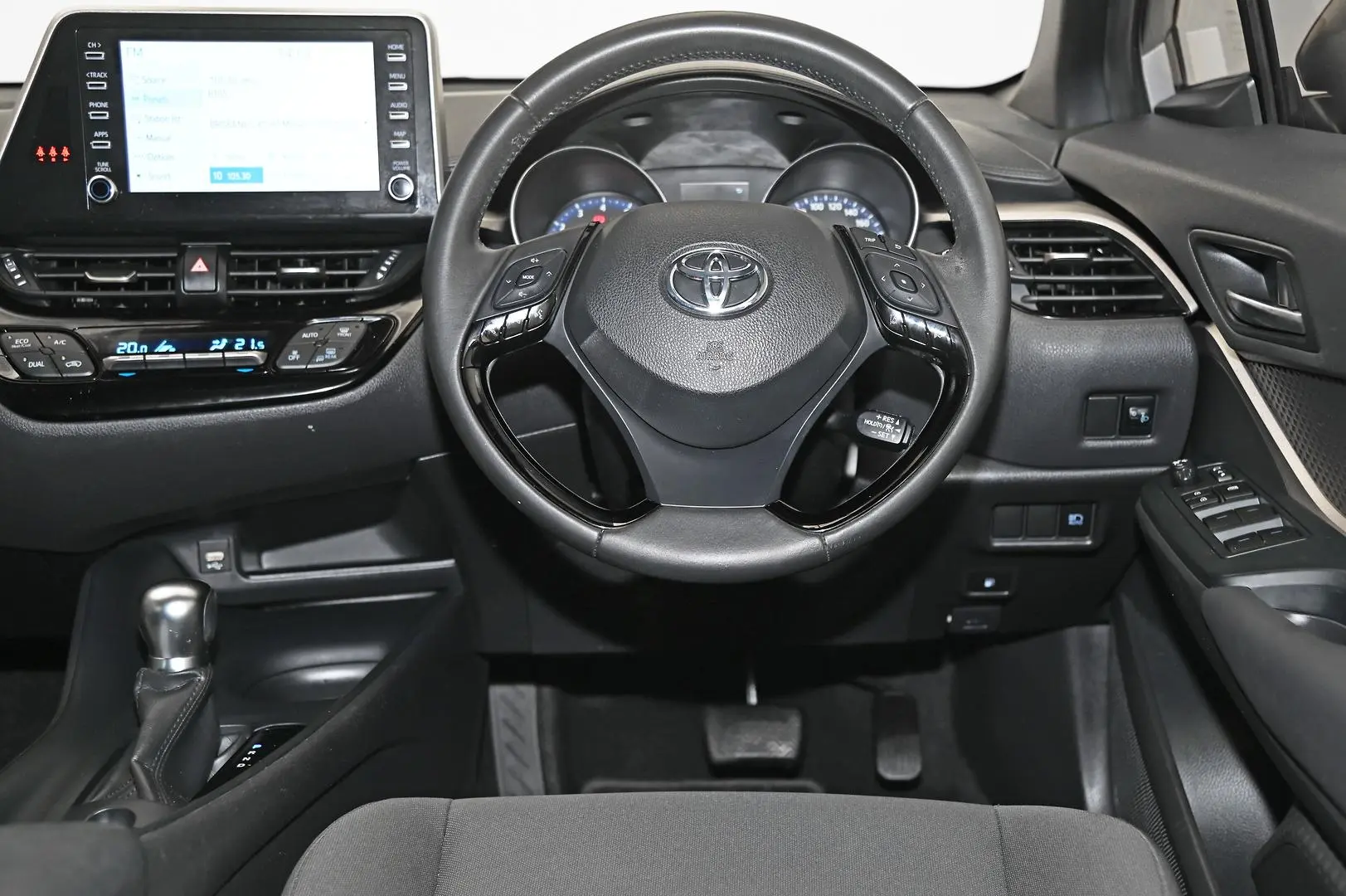 2022 Toyota C-HR Image 14