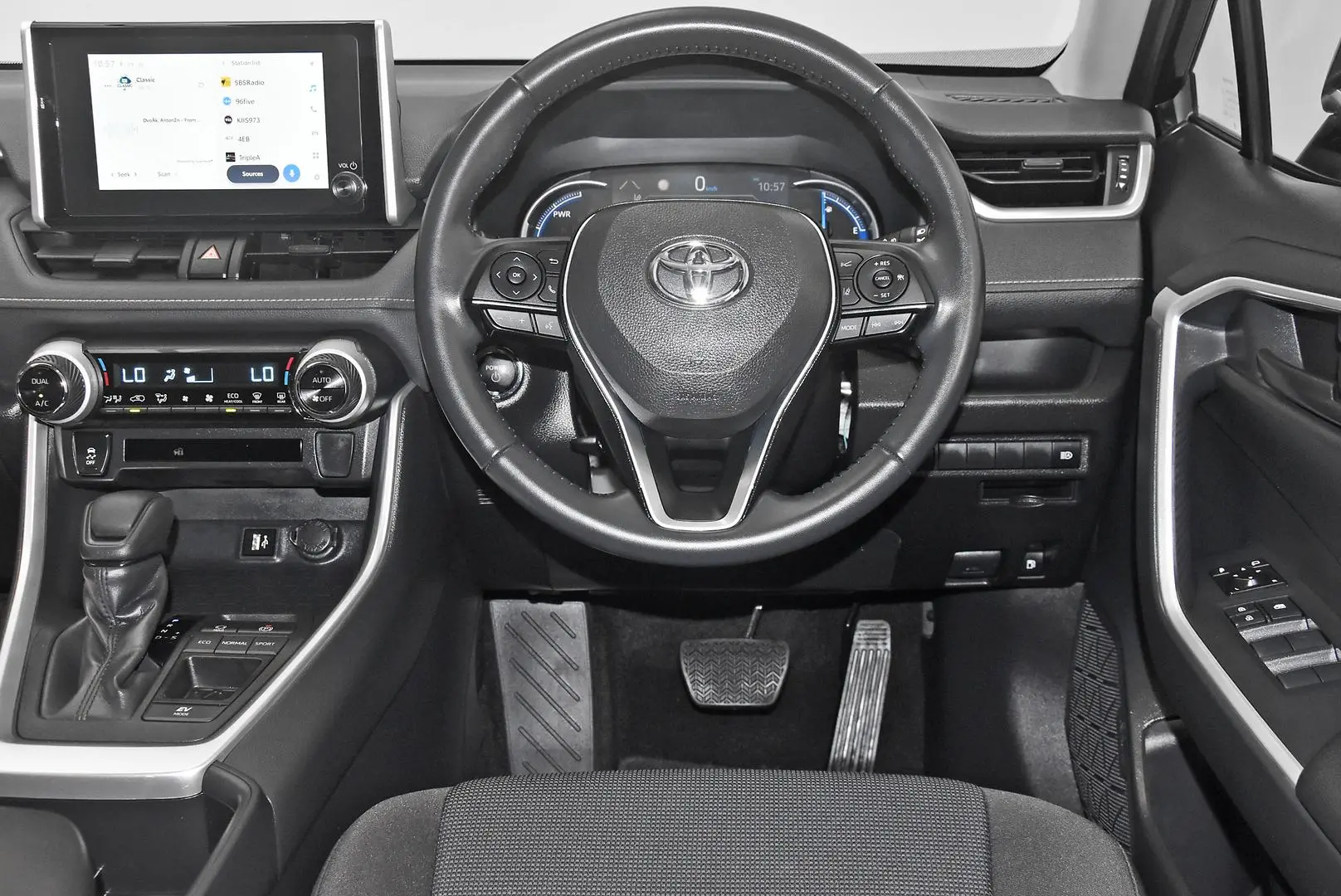 2024 Toyota RAV4 Gallery Image 15