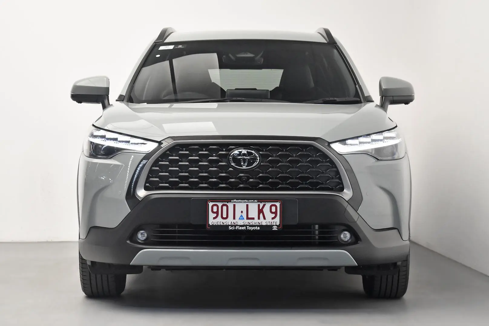 2025 Toyota Corolla Cross Gallery Image 2