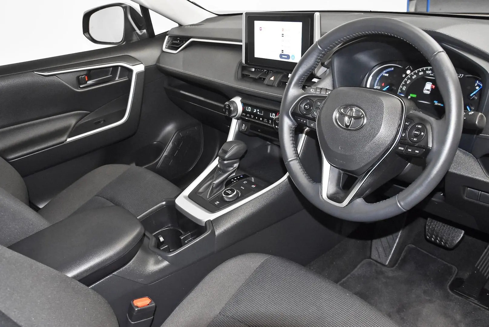 2024 Toyota RAV4 Gallery Image 9
