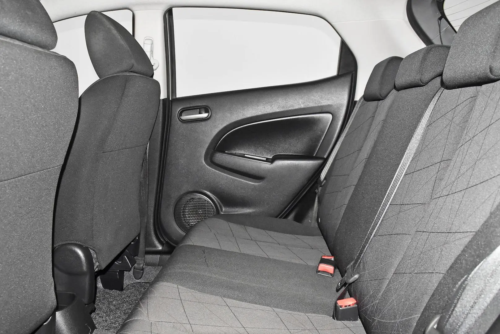 2014 Mazda 2 Gallery Image 17