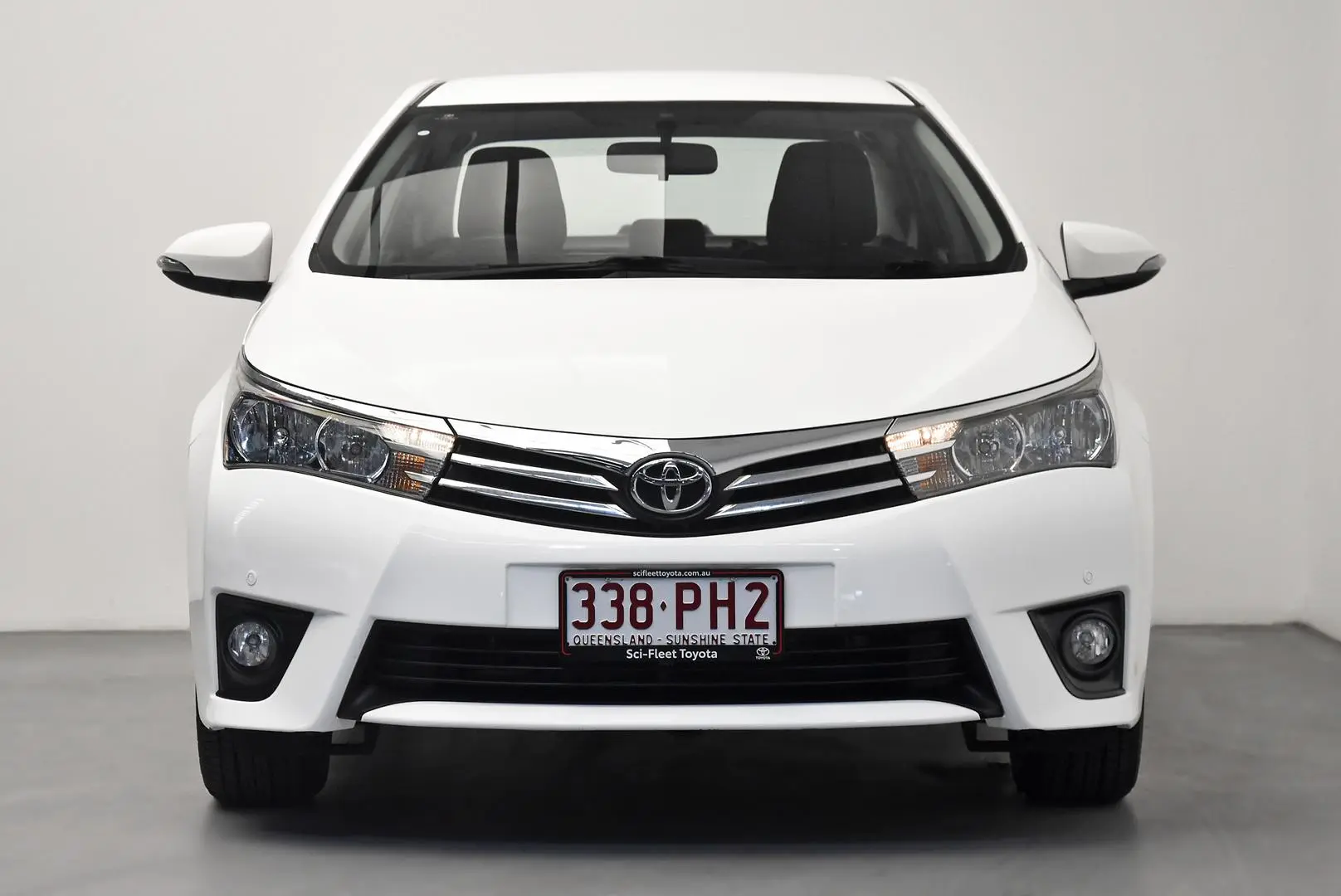 2015 Toyota Corolla Gallery Image 2