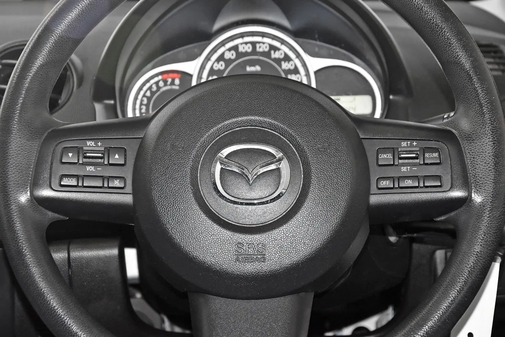 2014 Mazda 2 Gallery Image 14